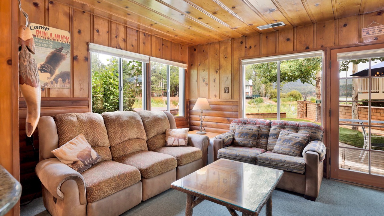 Photo of Livingroom in Big Bear Lake