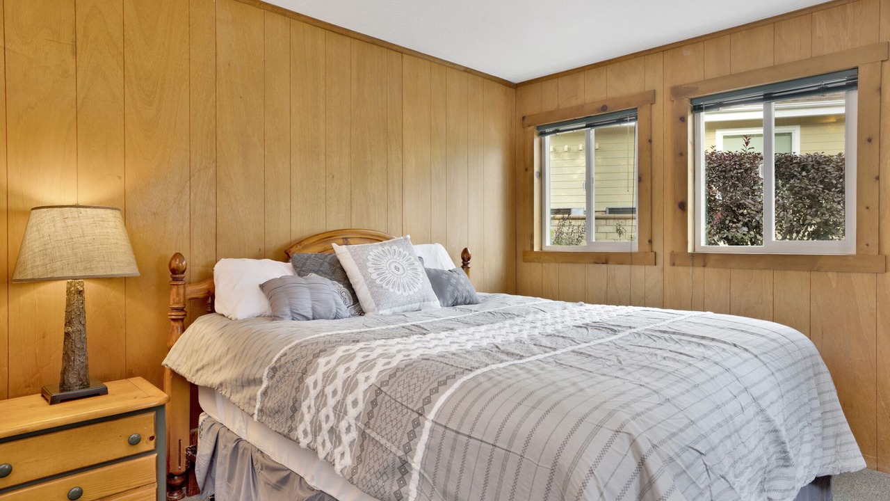 Photo of Bedroom in Big Bear Lake