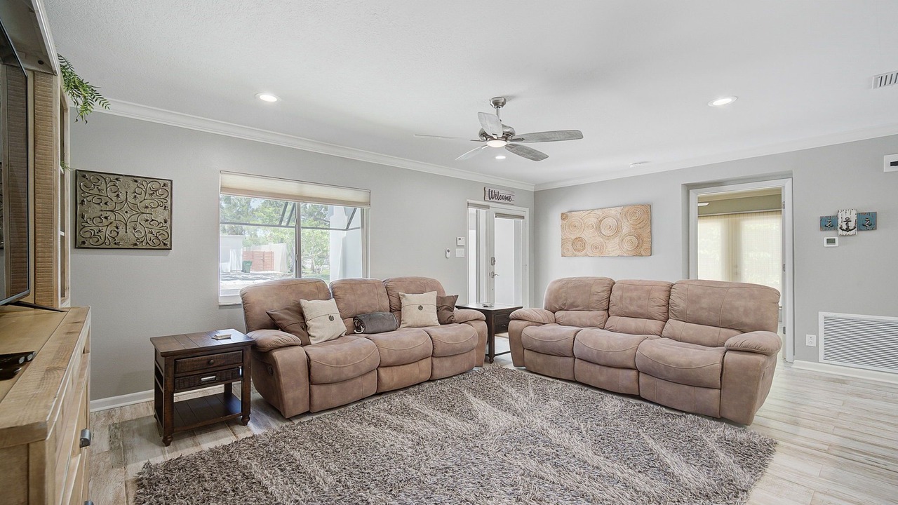 Photo of Livingroom in Bay Isle