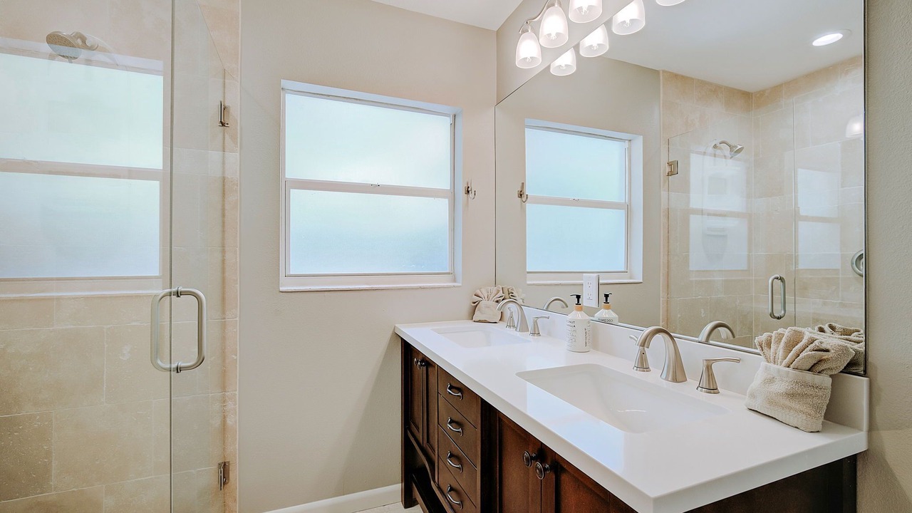 Photo of Bathroom in Bay Isle