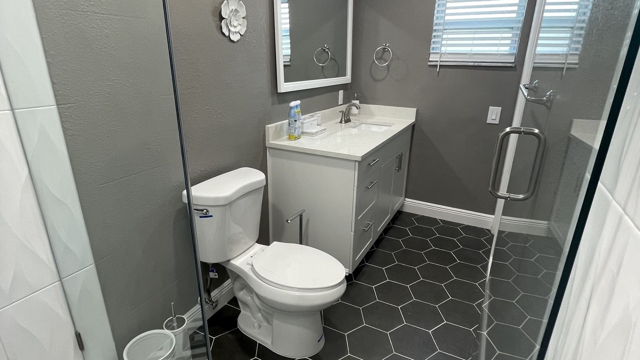 Photo of Bathroom in Seminole