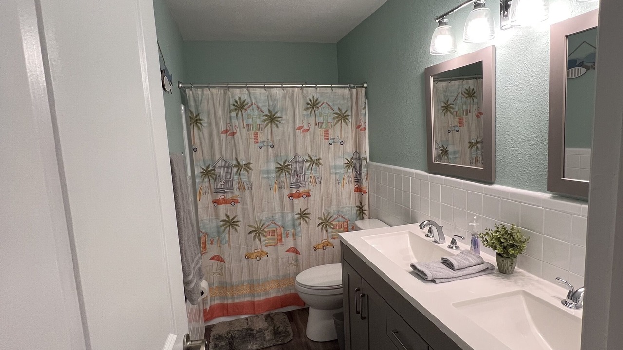 Photo of Bathroom in Largo