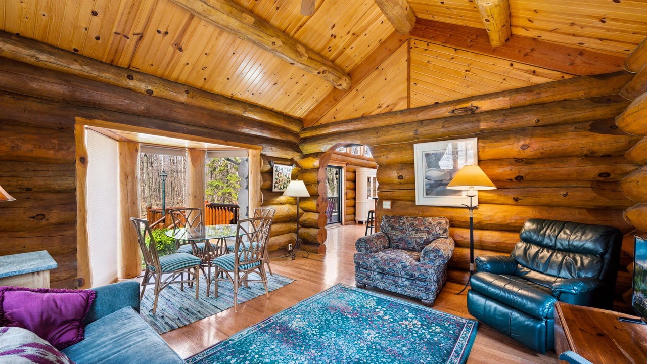Photo of Livingroom in Egg Harbor