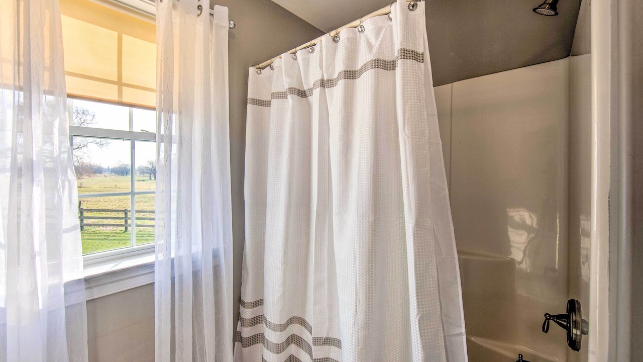 Photo of Bathroom in Bird In Hand