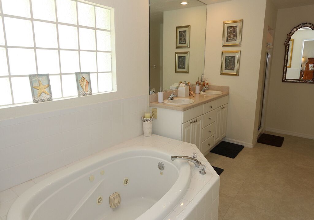Photo of Bathroom in Longboat Key