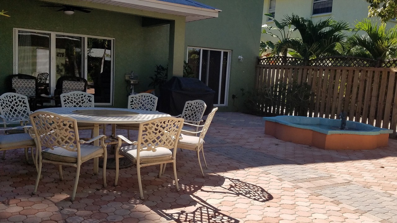 Photo of Others in Gulf Gate Estates