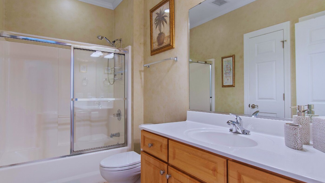 Photo of Bathroom in Sea Trail
