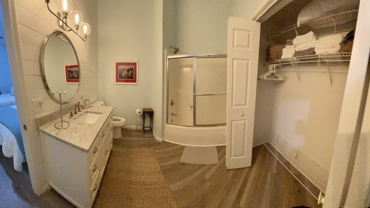 Photo of Bathroom in Sea Trail