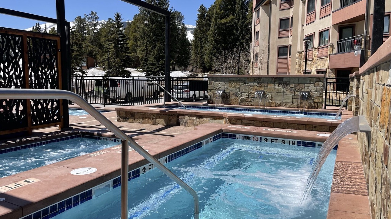 Photo of Outdoor in Peak 9