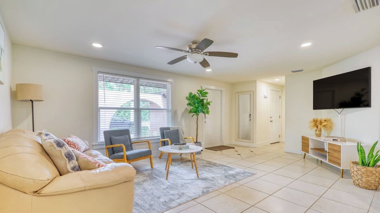 Photo of Livingroom in South Sarasota