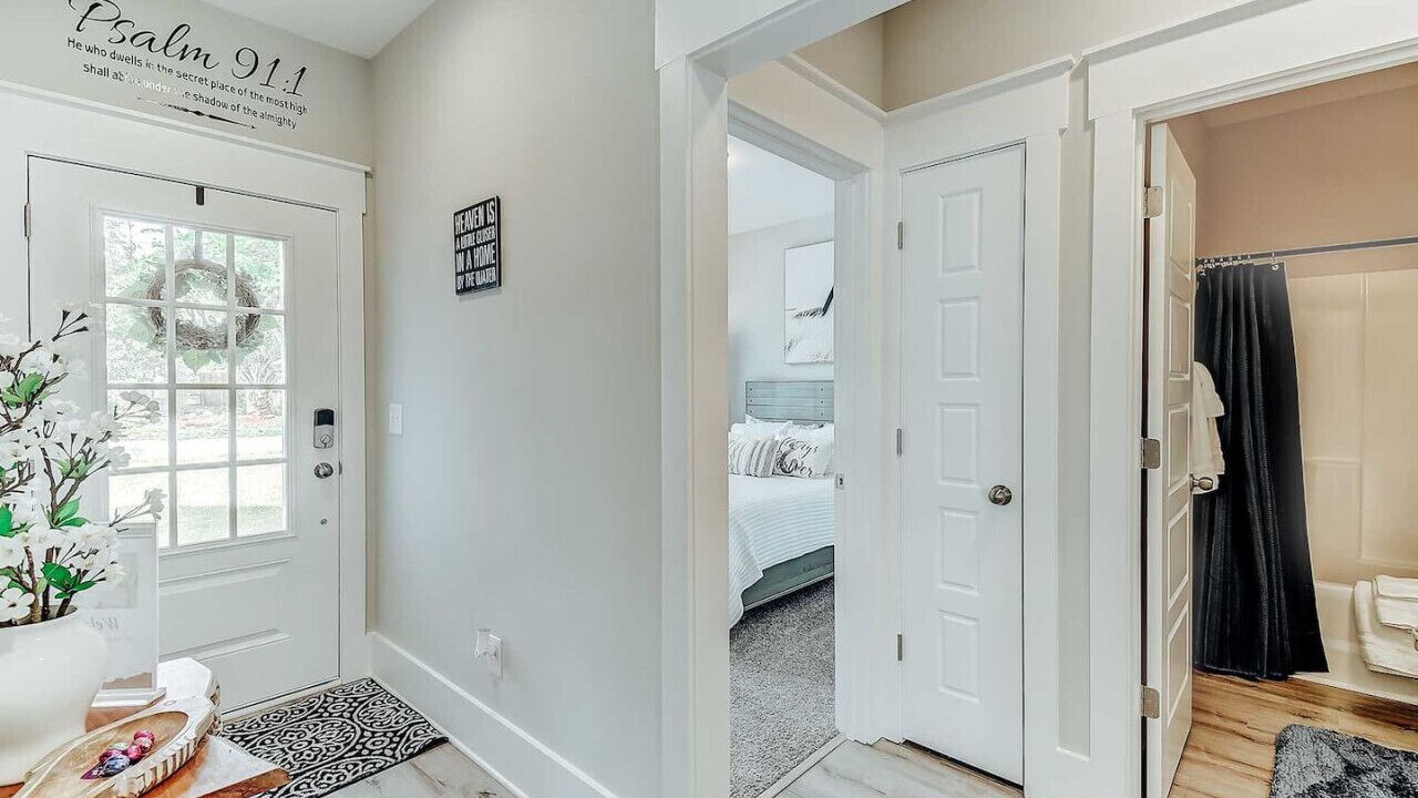 Photo of Bedroom in Little River