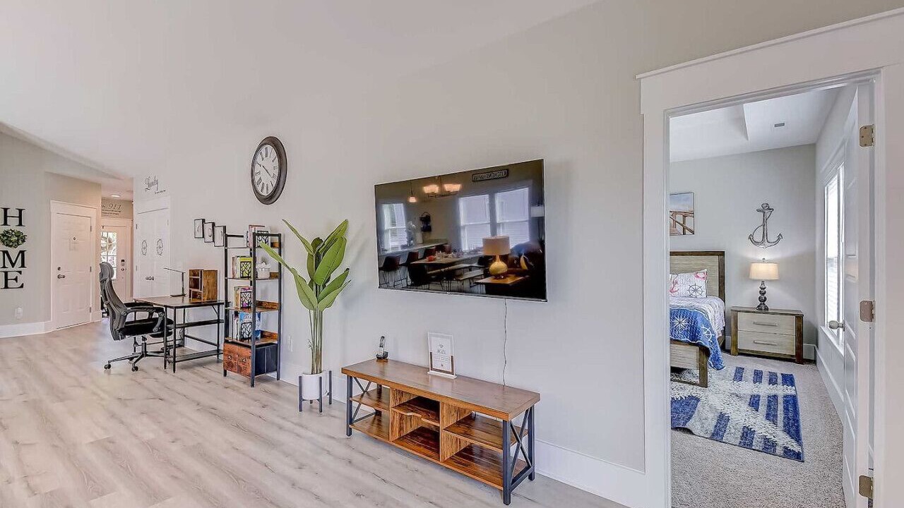 Photo of Bedroom in Little River