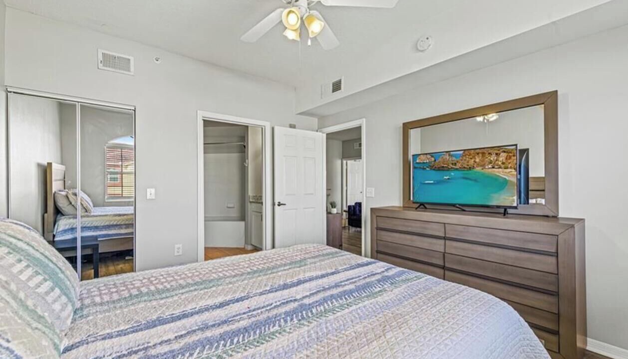 Photo of Bedroom in Beachwalk Isles