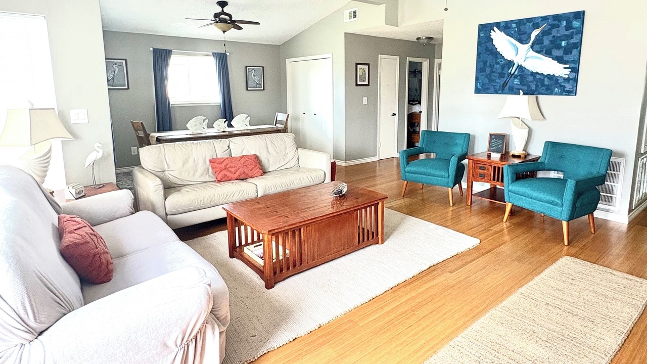 Photo of Livingroom in Pirates Beach