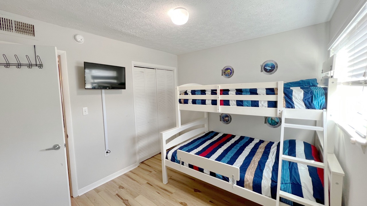 Photo of Bedroom in Caswell Beach