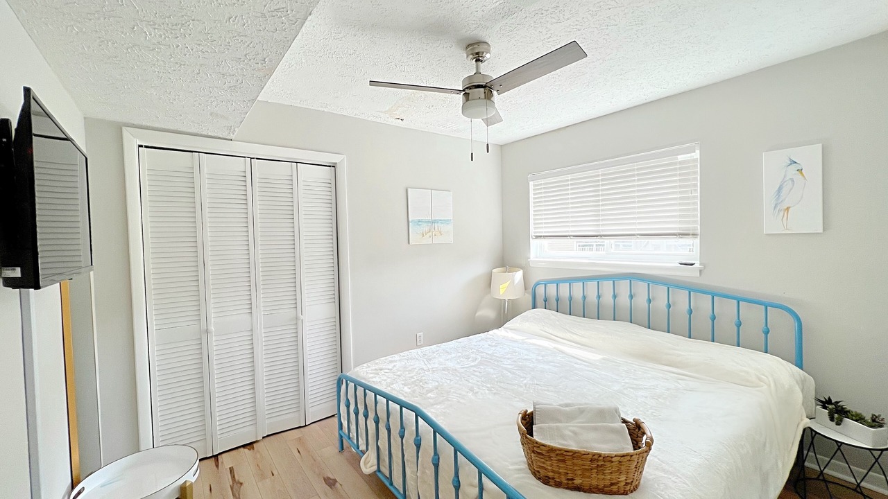Photo of Bedroom in Caswell Beach