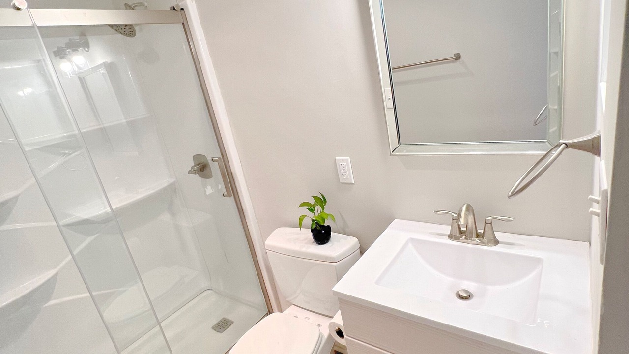 Photo of Bathroom in Caswell Beach