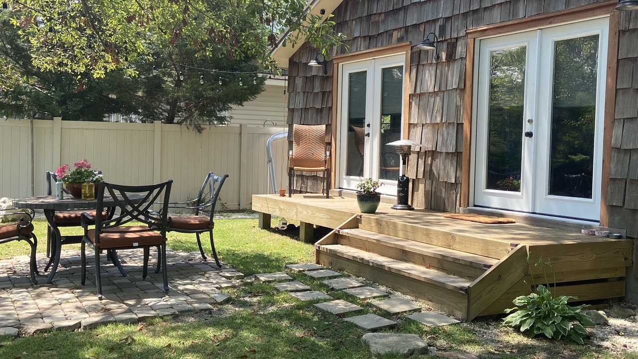 Photo of Outdoor in Ash
