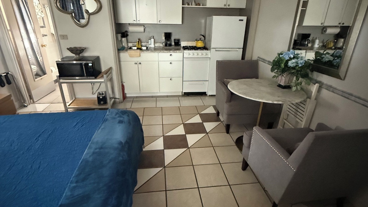 Photo of Bedroom in Warm Mineral Springs
