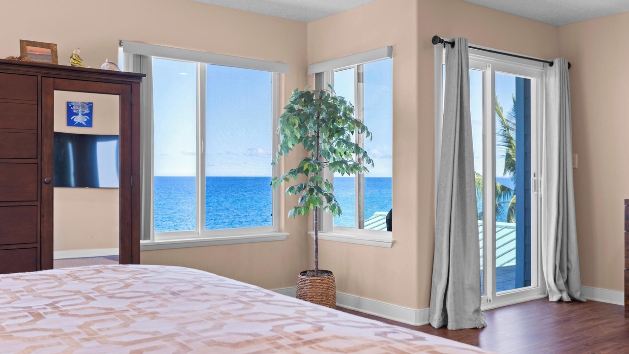 Photo of Bedroom in Kahaluu Bay