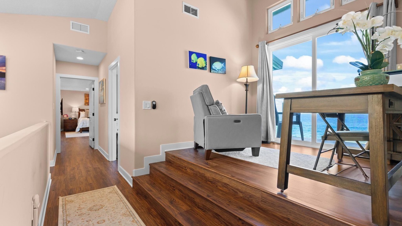 Photo of Livingroom in Kahaluu Bay