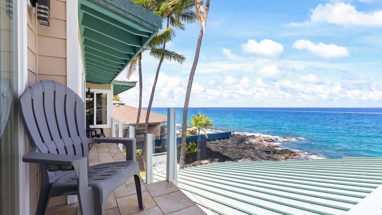 Photo of Patio Balcony in Kahaluu Bay