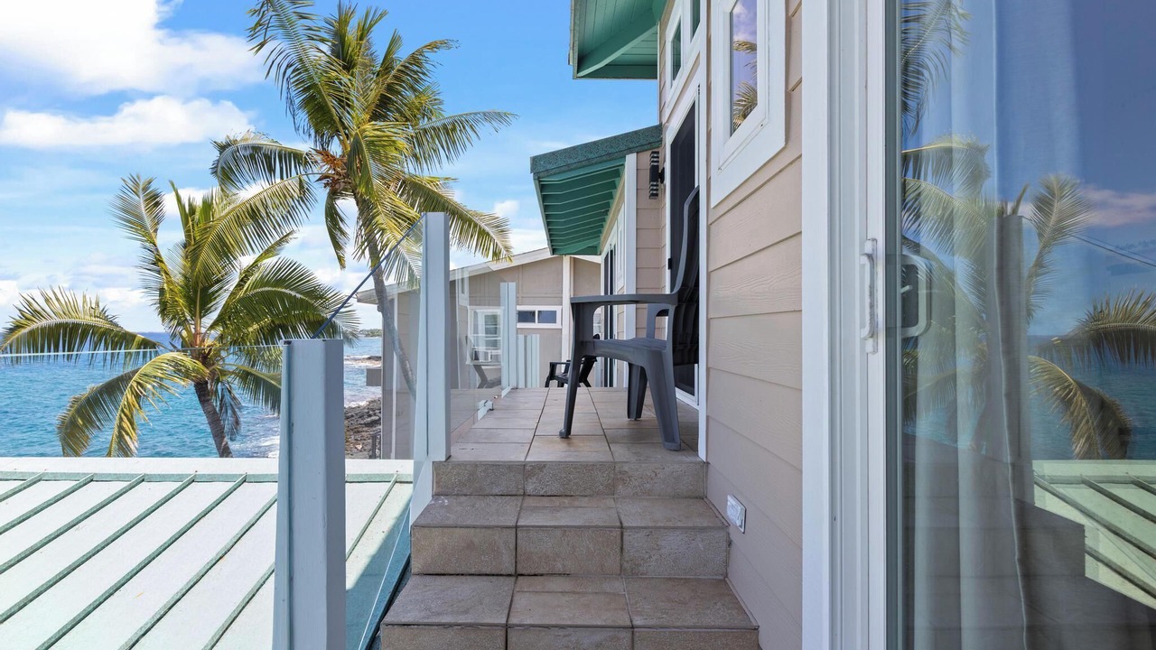 Photo of Patio Balcony in Kahaluu Bay