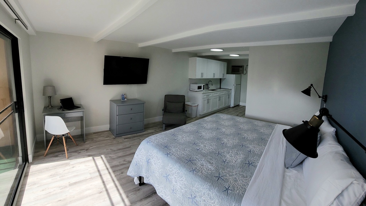 Photo of Bedroom in Treasure Island