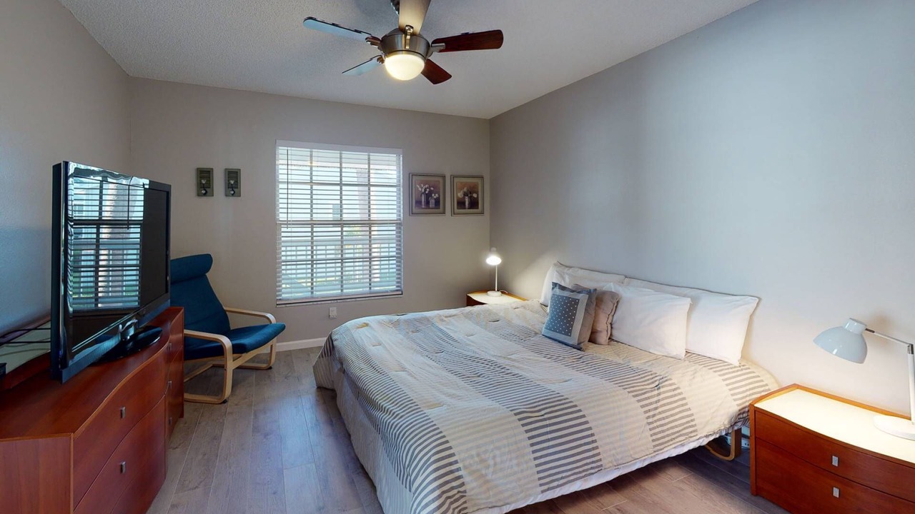 Photo of Bedroom in Capri Isle