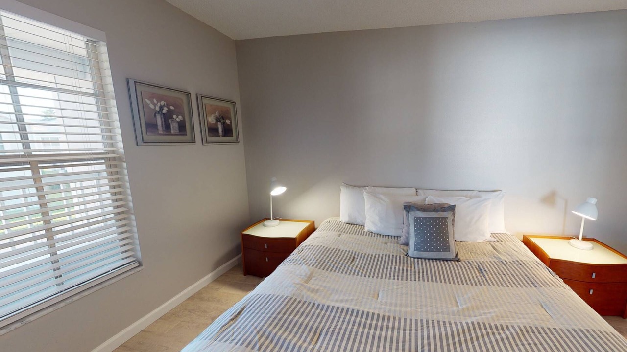 Photo of Bedroom in Capri Isle
