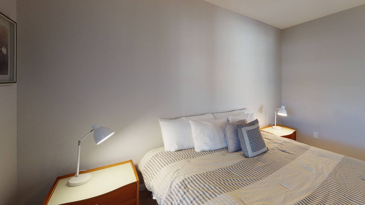 Photo of Bedroom in Capri Isle