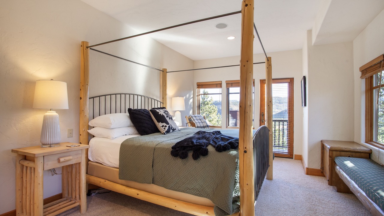 Photo of Bedroom in Warrior's Mark