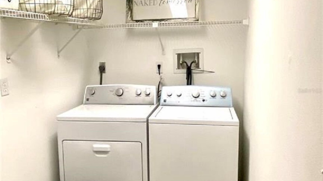 Photo of Bedroom in Capri Isle
