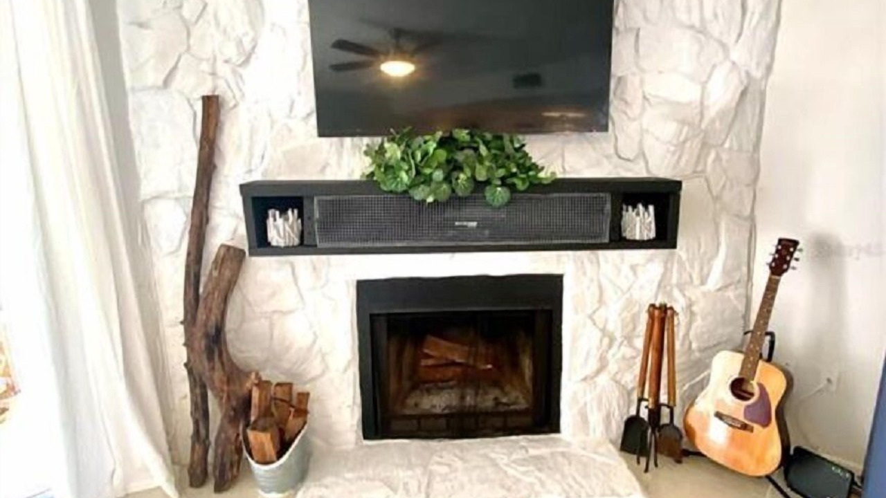Photo of Livingroom in Capri Isle