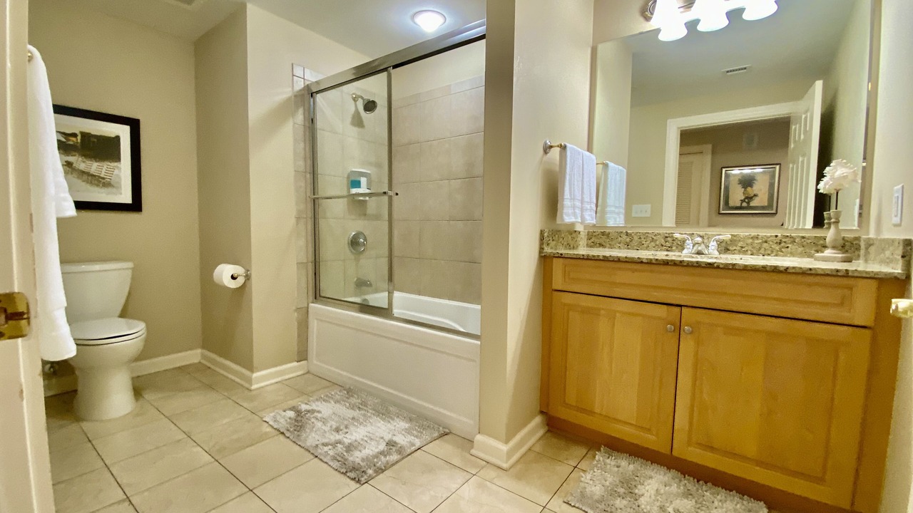 Photo of Bathroom in Arcadian Shores