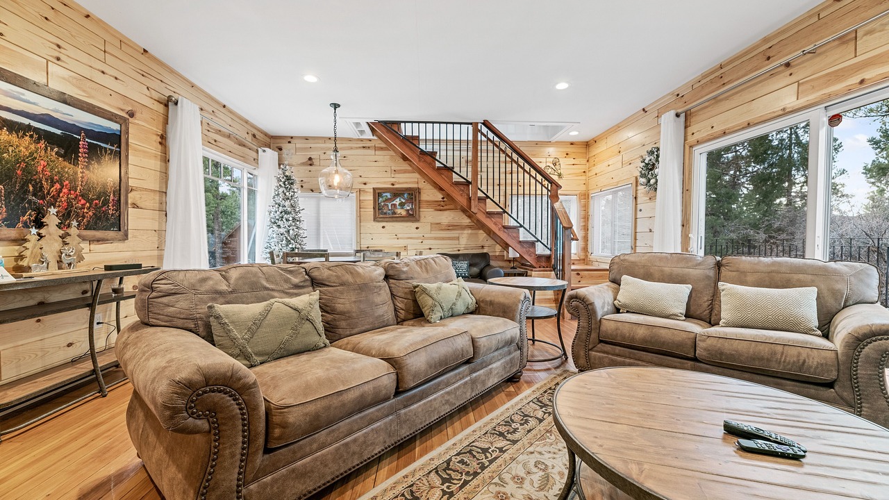 Photo of Livingroom in Big Bear City