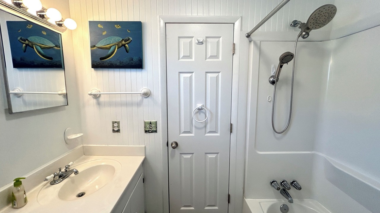 Photo of Bathroom in Holden Beach