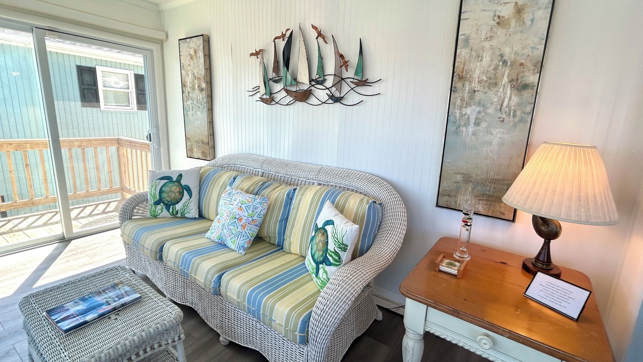 Photo of Livingroom in Holden Beach