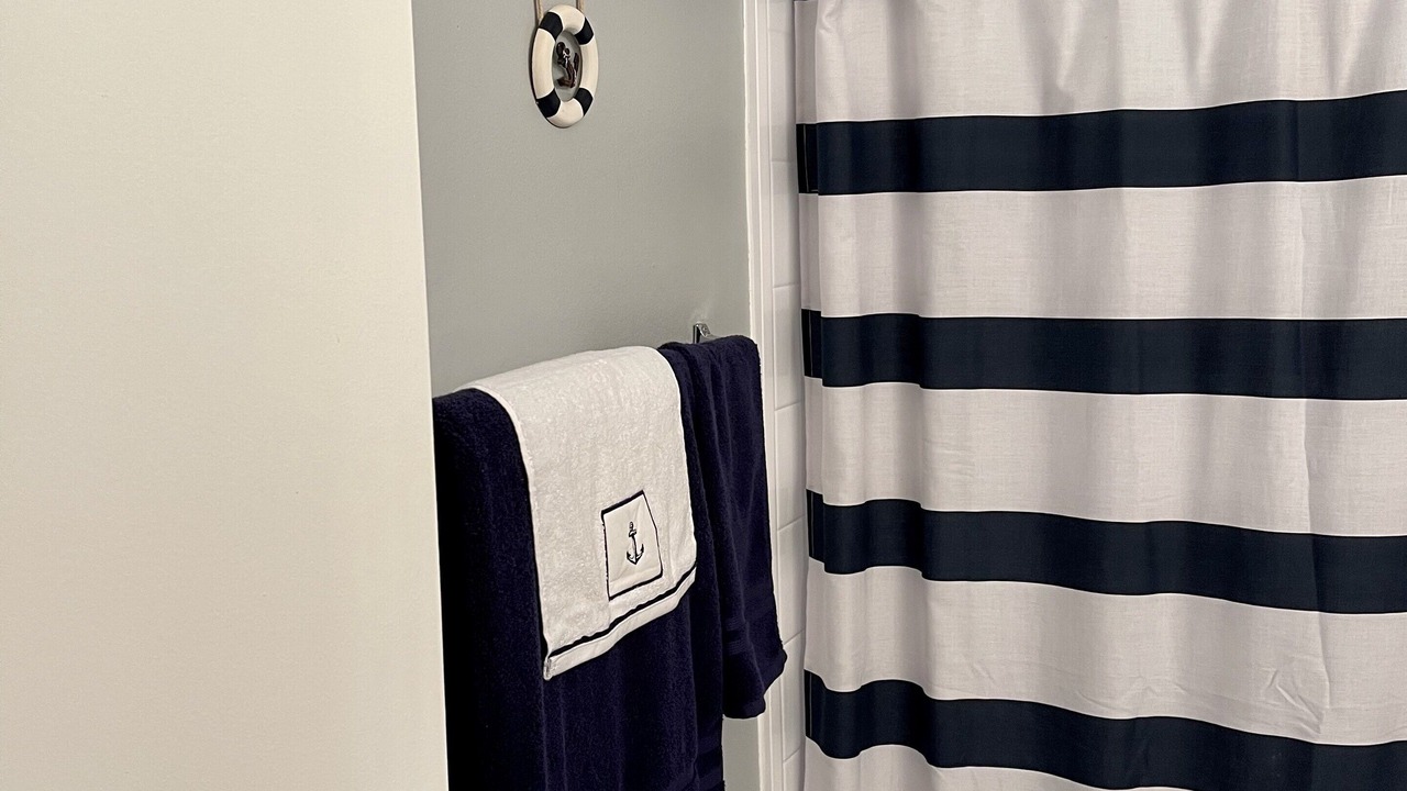 Photo of Bathroom in Largo