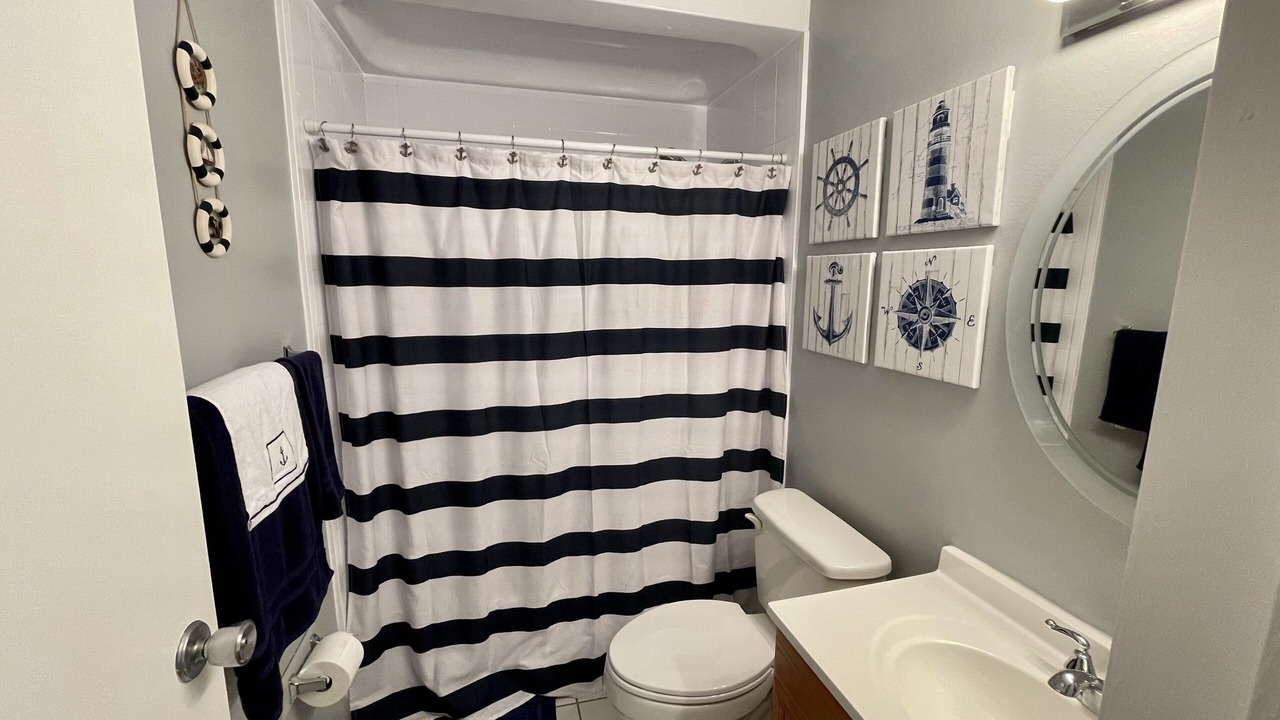 Photo of Bathroom in Largo