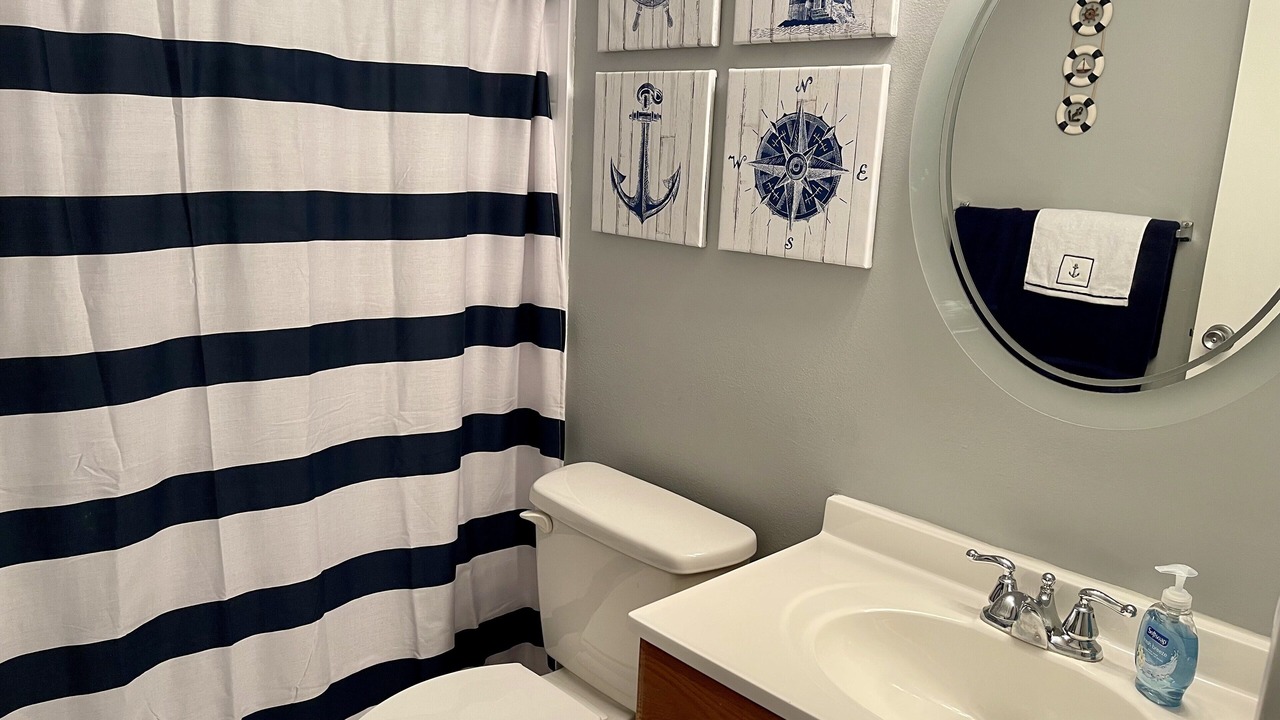 Photo of Bathroom in Largo