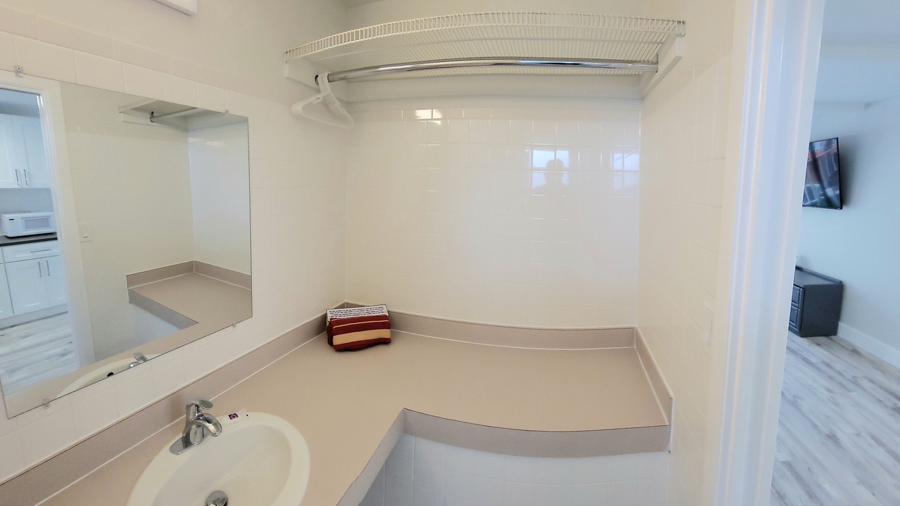 Photo of Bathroom in Treasure Island