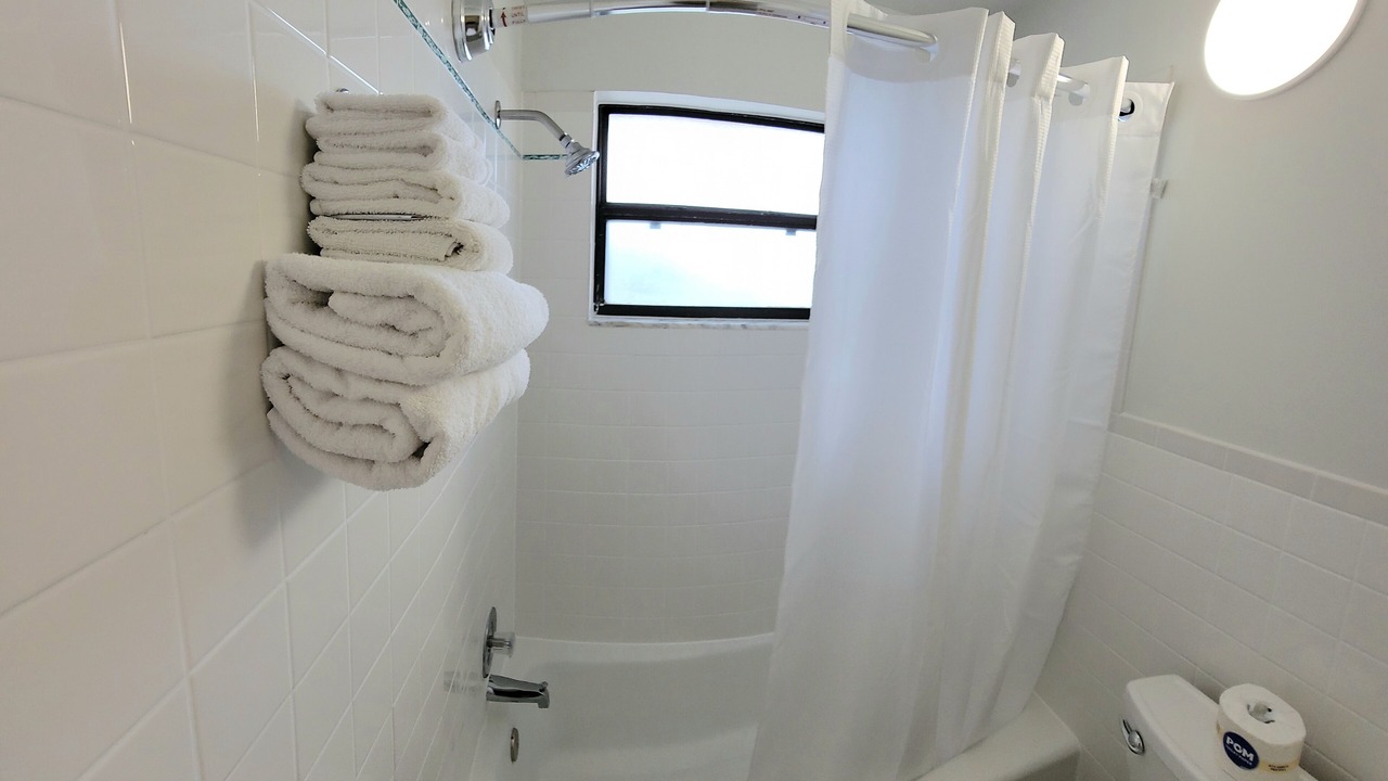 Photo of Bathroom in Treasure Island