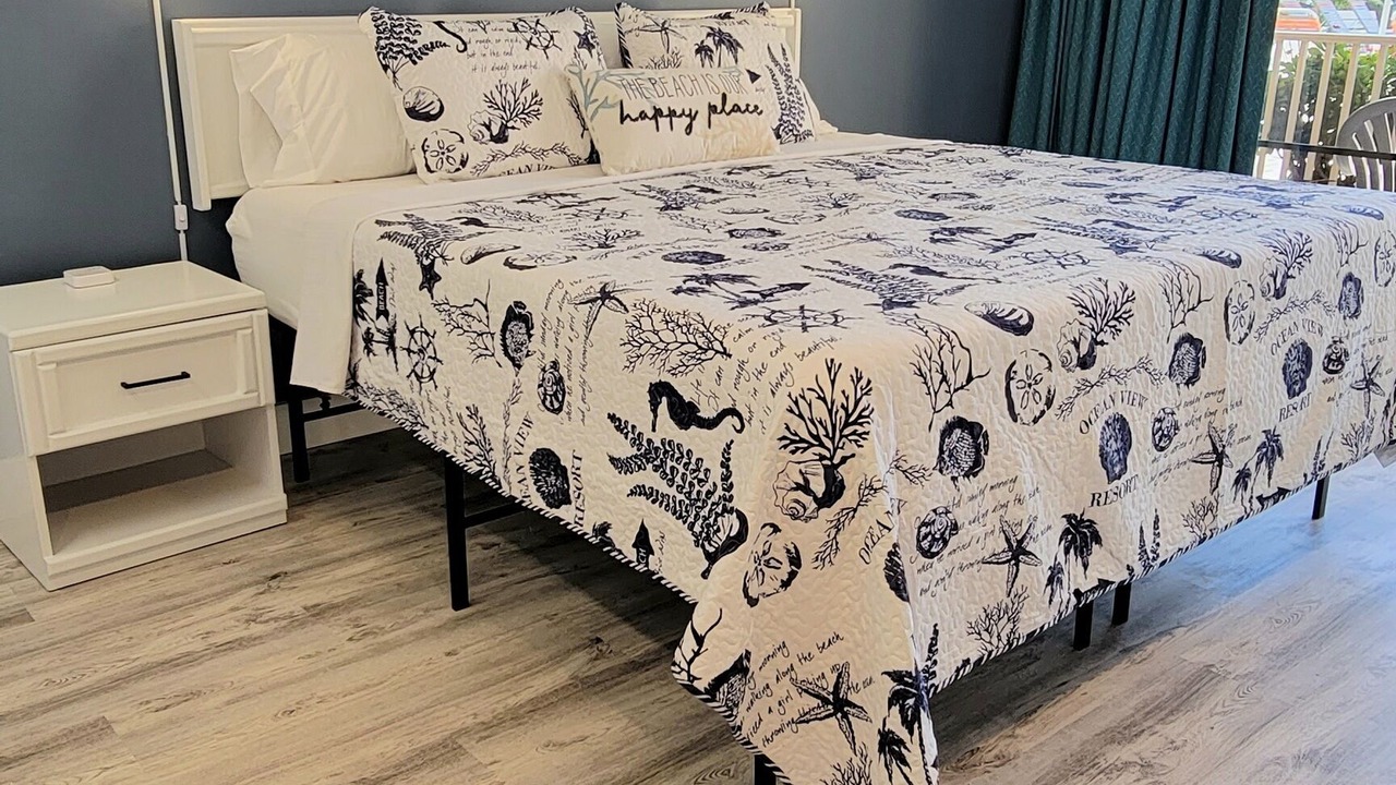 Photo of Bedroom in Treasure Island