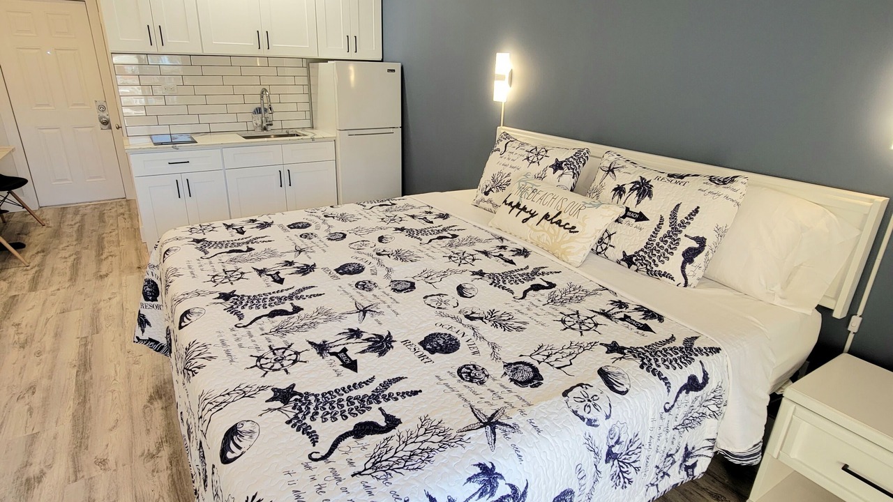 Photo of Bedroom in Treasure Island