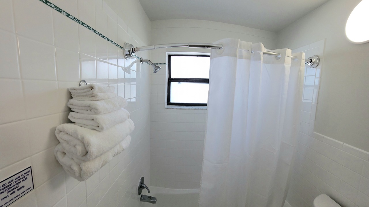 Photo of Bathroom in Treasure Island