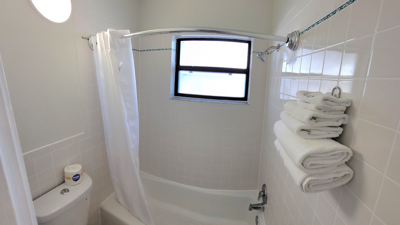 Photo of Bathroom in Treasure Island