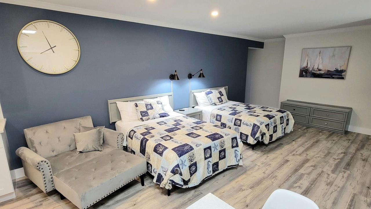 Photo of Bedroom in Treasure Island