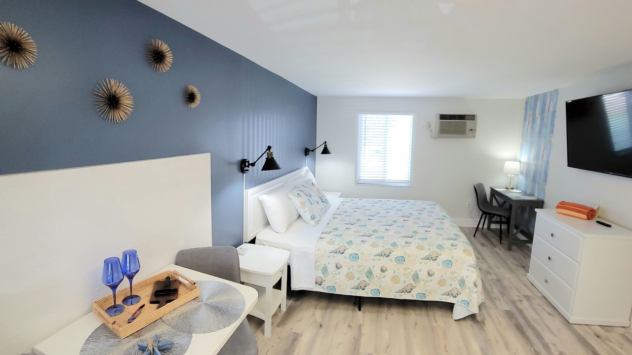Photo of Bedroom in Treasure Island