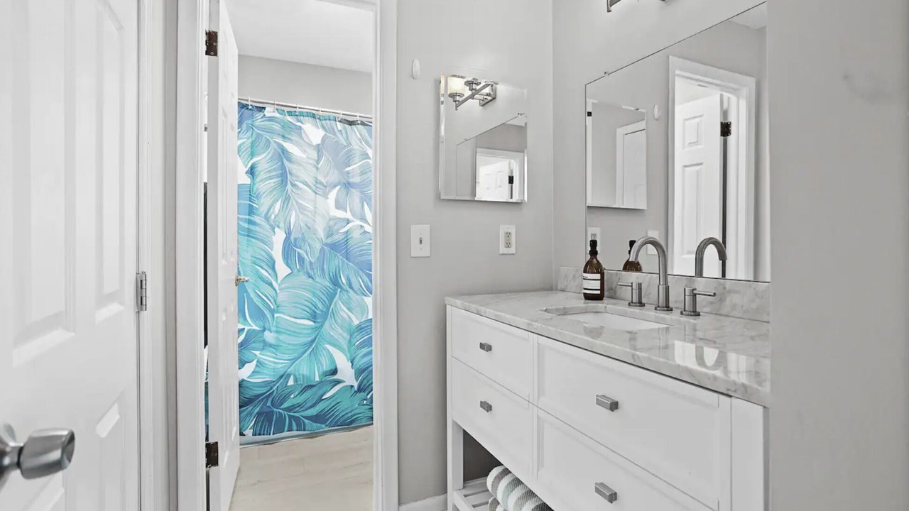 Photo of Bathroom in Anona
